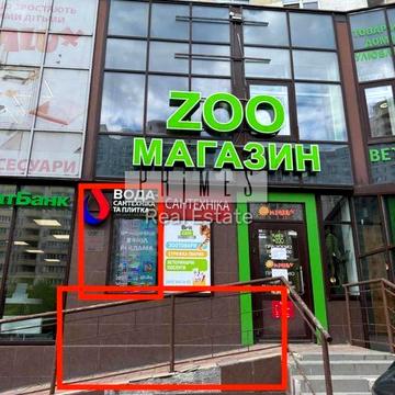 Анни Ахматової вул., 22