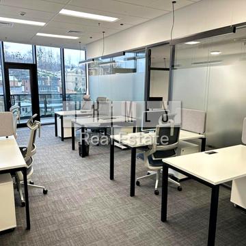 Болсуновська вул. (Сергія Струтинського), 13-15