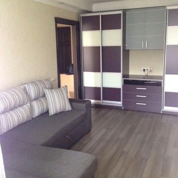 Братиславська вул., 10