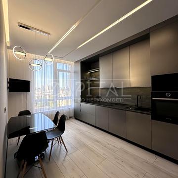 Жилянська вул., 68