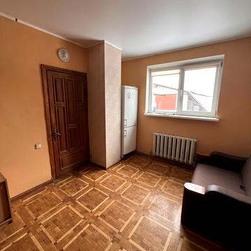 Універсальний пров., 7