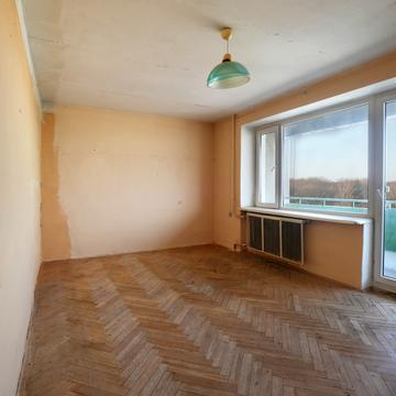 Пасічна вул., 70