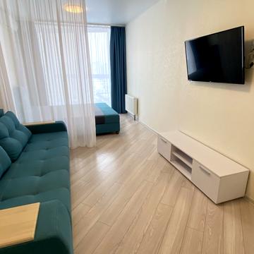 Драгоманова вул., 2