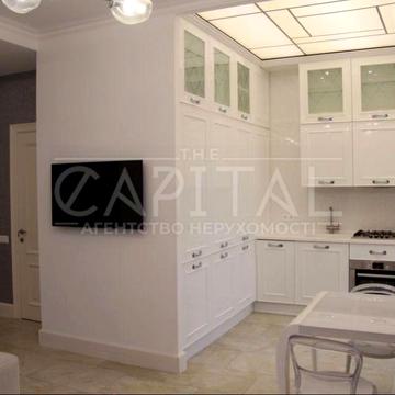 Заньковецької вул., 8