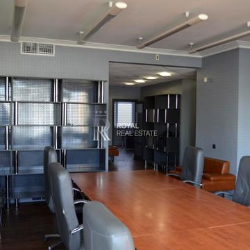 Старонаводницька вул., 6-Б