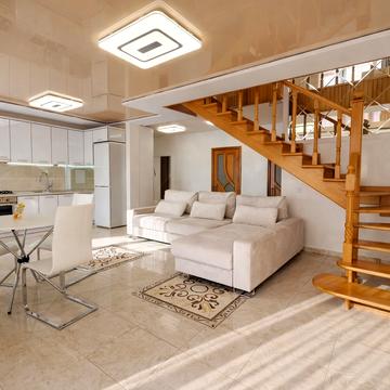 Василя Симоненка вул., 5