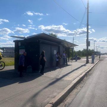 Романа Шухевича просп. (Генерала Ватутіна), 2