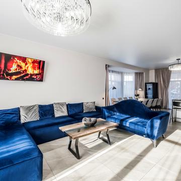 Полтавська вул.