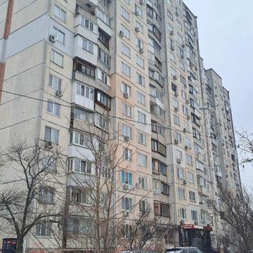 Оболонський просп., 9