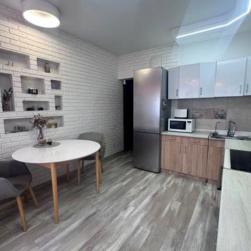 Володимира Наумовича вул. (Антонова-Овсієнка), 4-А