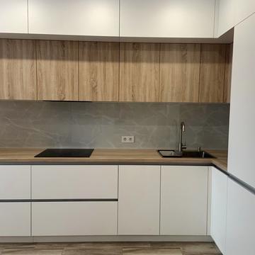 Львівська вул., 15б