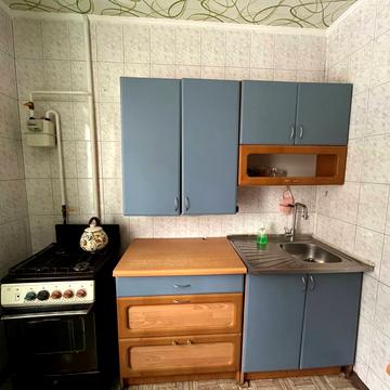 Добровольців пров., 6