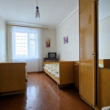 Вячеслава Чорновола вул. (Юрія Савченка), 46