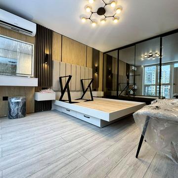 Білогірська вул., 12