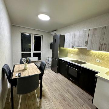 Проїзна вул., 27