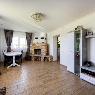 Лесі українки, 30