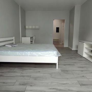 Микільсько-Слобідська вул., 8