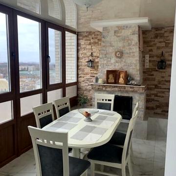 Академічна вул., 56