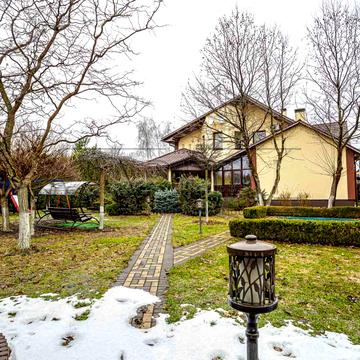 вул. Лесі Українки, 7