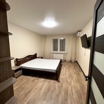 Ясинуватський пров., 11