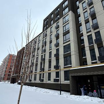 Героїв Майдану вул., (Будинок 6)