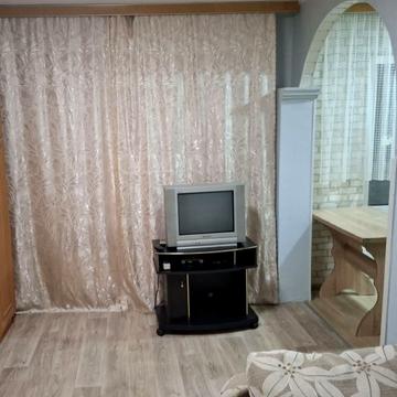 Симиренка вул., 18