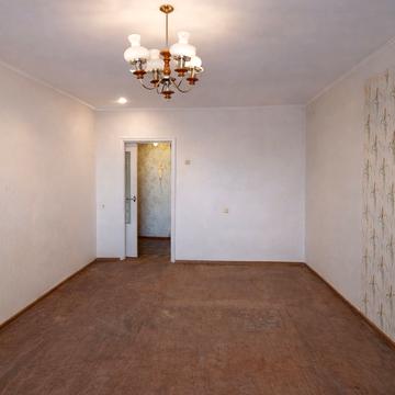 Сержа Лифаря вул. (Олександра Сабурова), 16