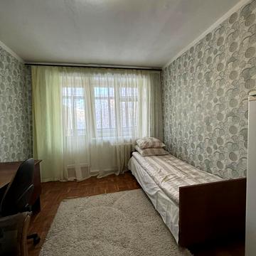 Василя Порика вул., 3