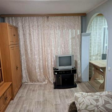 Симиренка вул., 18