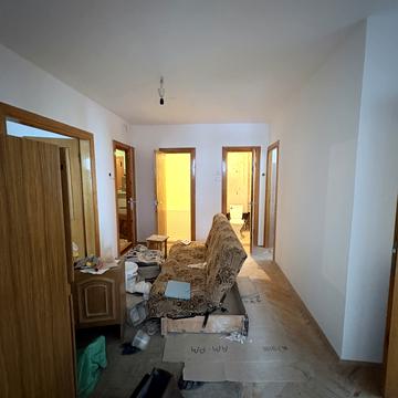 Володимира Вернадського вул., 38