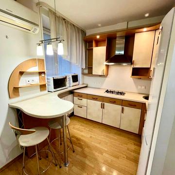 Старокозацька вул. (Комсомольська), 3