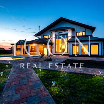 Жовтнева вул.