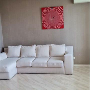 Ревуцького вул., 5