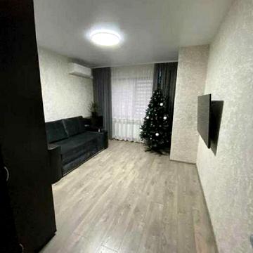 Героїв Небесної Сотні просп., 30/2