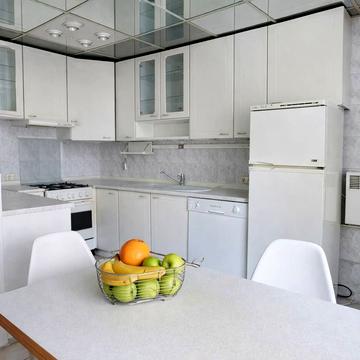 Старокозацька вул. (Комсомольська), 5