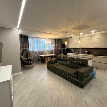 Микільсько-Слобідська вул., 10