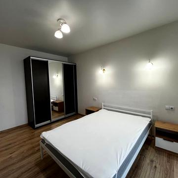 Макогона вул., 25