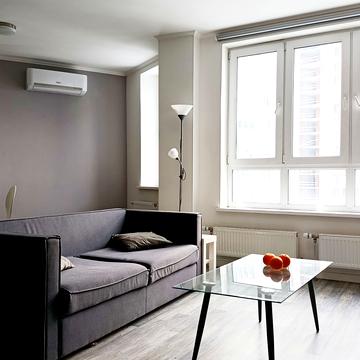 Академіка Глушкова просп., 9-В