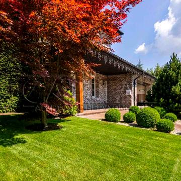 Лісова вул., 38