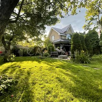 Богатирська вул.