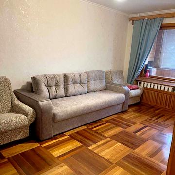 Автозаводська вул., 6