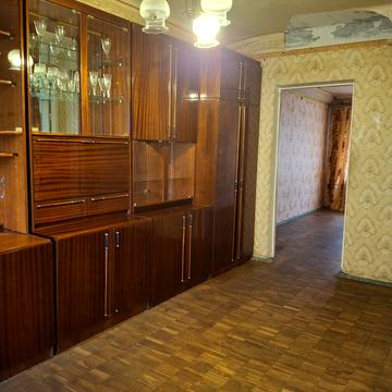 Азербайджанська вул. (Бакинських Комісарів), 4