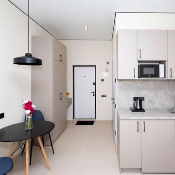 Соборна пл. (Жовтнева), 14