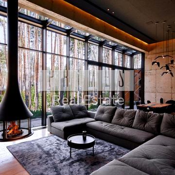 Центральна вул., 47