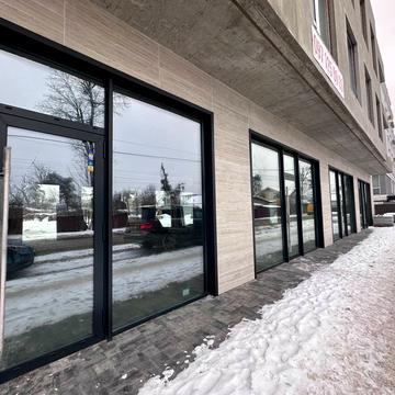 Садова вул., 8