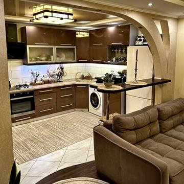 Миколаївська вул., 26