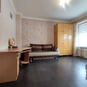 Миру вул., 12