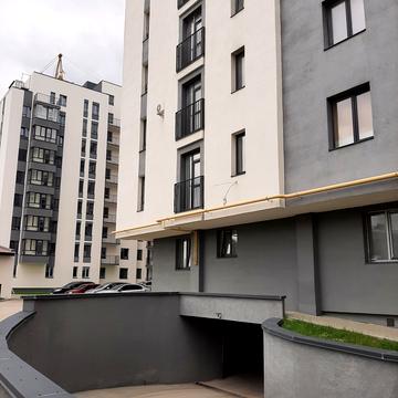 Довга вул., 30