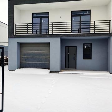 Центральна вул.