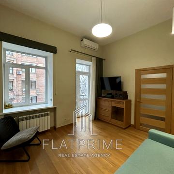 Ярославів Вал вул., 21-Д